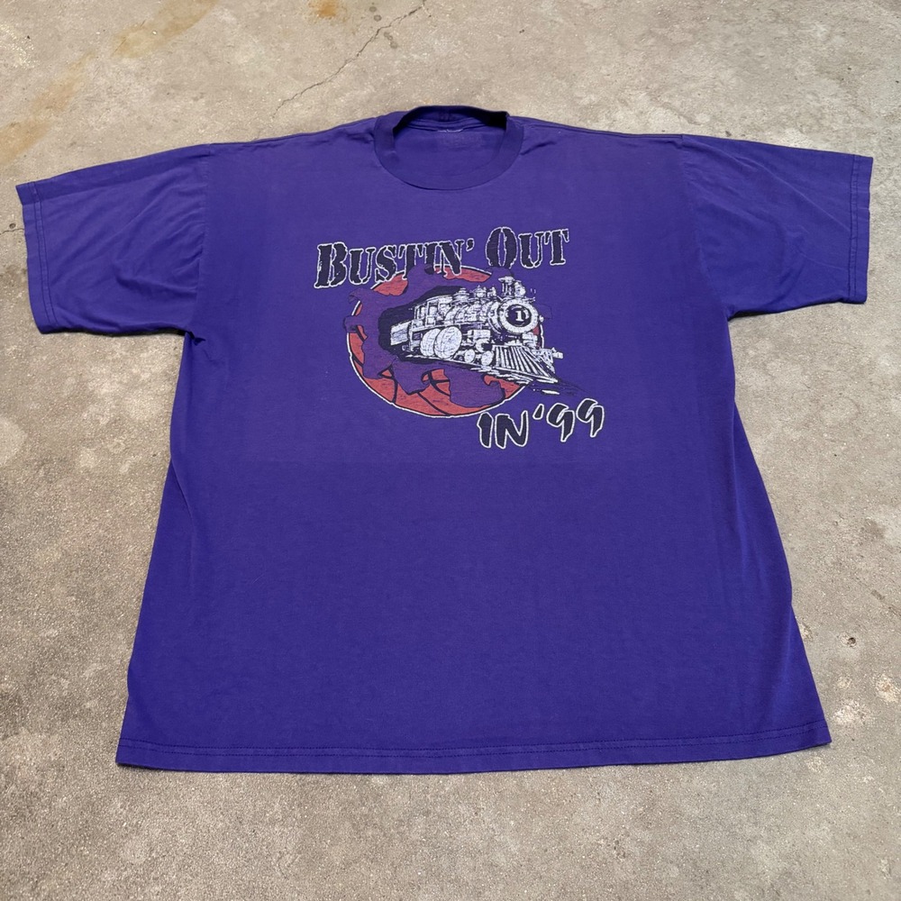 Laurel T Shirt Mens XL Purple Bustin Out In 99 Train Graphic Vintage 90s Tee